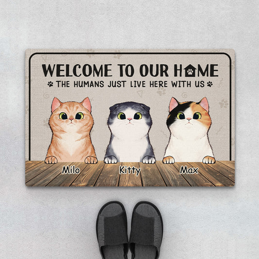 2955DUK1 welcome to our house doormat personalised gift ideas for cat lovers