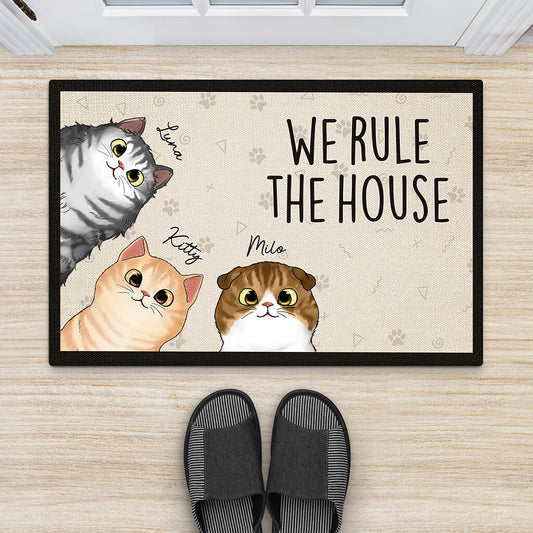 3245DUK2 we rule the house doormat personalised gifts for cat owners