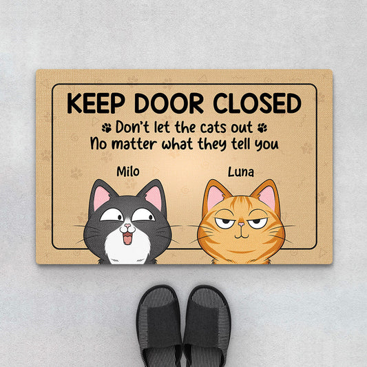 3485DUK1 keeps door closed doormat personalised gifts for cat owners