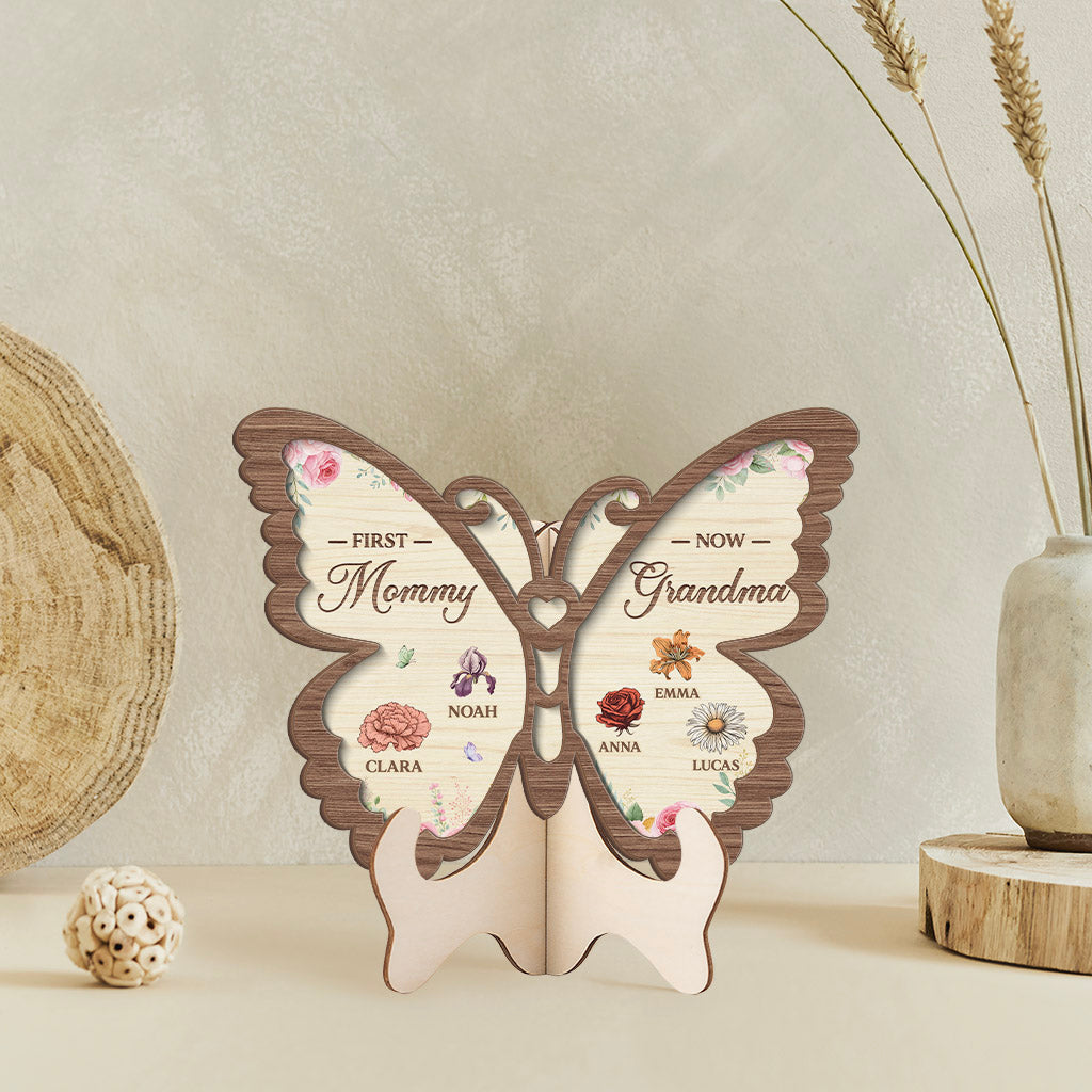 8377QUS2 first mom now grandma wooden plaque personalized grandma gifts 8377qsy5a