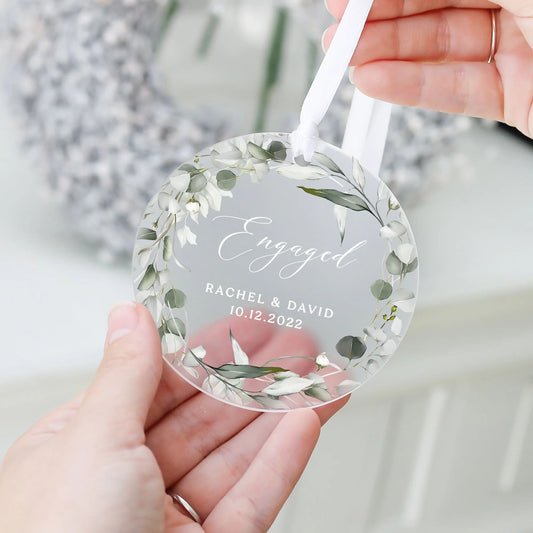 Engagement Gift Ideas - Finding The Perfect Token Of Love