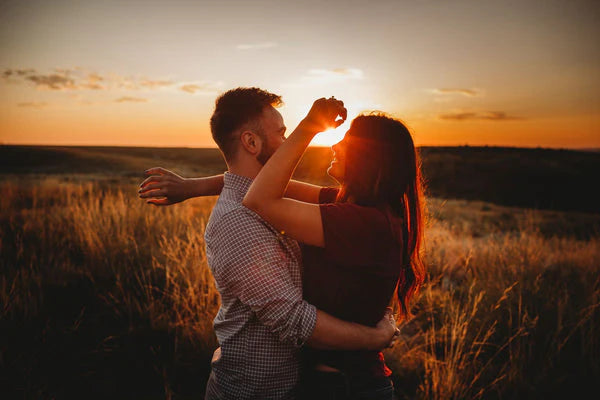 Sunrise or Sunset Viewing as Romantic 1 Year Anniversary Ideas