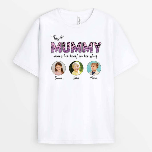 2113AUK1 personalised this mummy wears her heart on her shirt t shirt