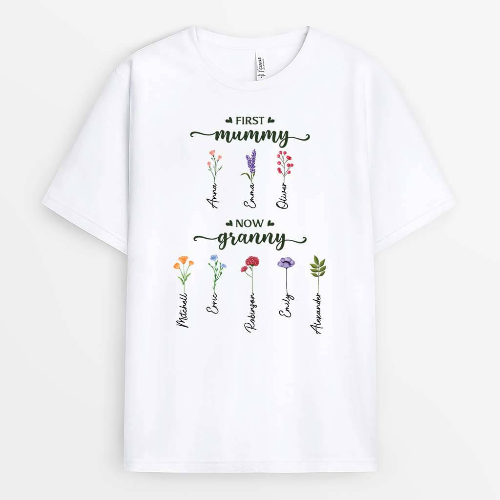 2121AUK1 personalised first mummy now grandma t shirt