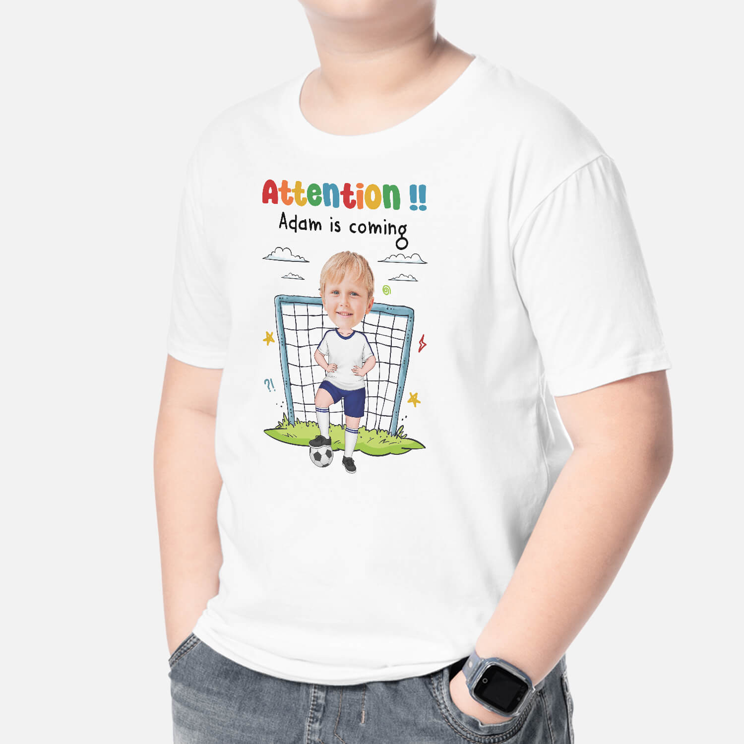 2511AUK1 personalised attention football team adam is coming kid t shirt_c68d364e 4c30 4450 91c2 cc1f8f4681d2