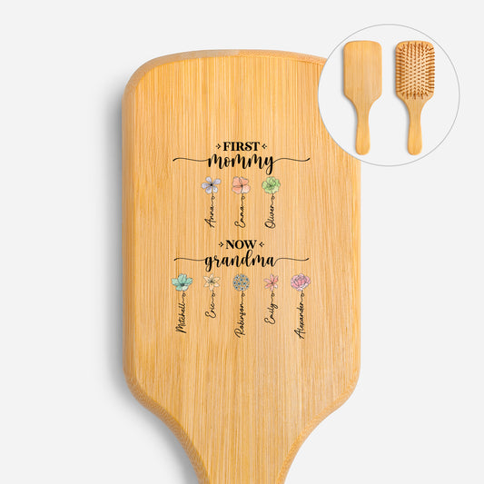 2851AUS1 first mom now grandma uv printed bamboo hairbrush custom grandma gifts 2851aq6p5a_26eb27d3 29b4 4b09 96d8 742271f4c92c