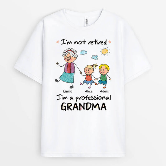 3045AUK1 im not a professional grandma t shirt  personalised present ideas for grandma