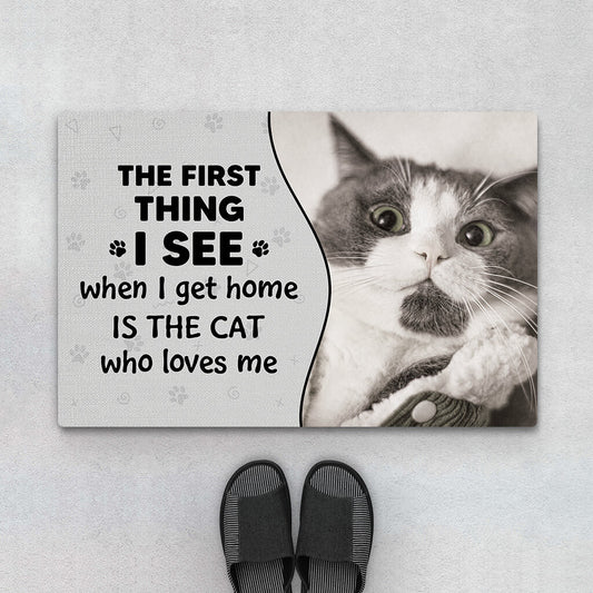 3550DUK1 first thing i see when i get home is the cat who loves me  personalised cat doormat for cat owners