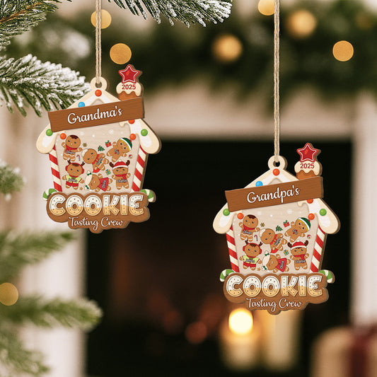 5639OUS2 personalized grandma christmas gifts 1 layered wooden ornament_ 5639OKTTA_f1ac1ca0 1bf5 4093 a350 416b258ffc4c