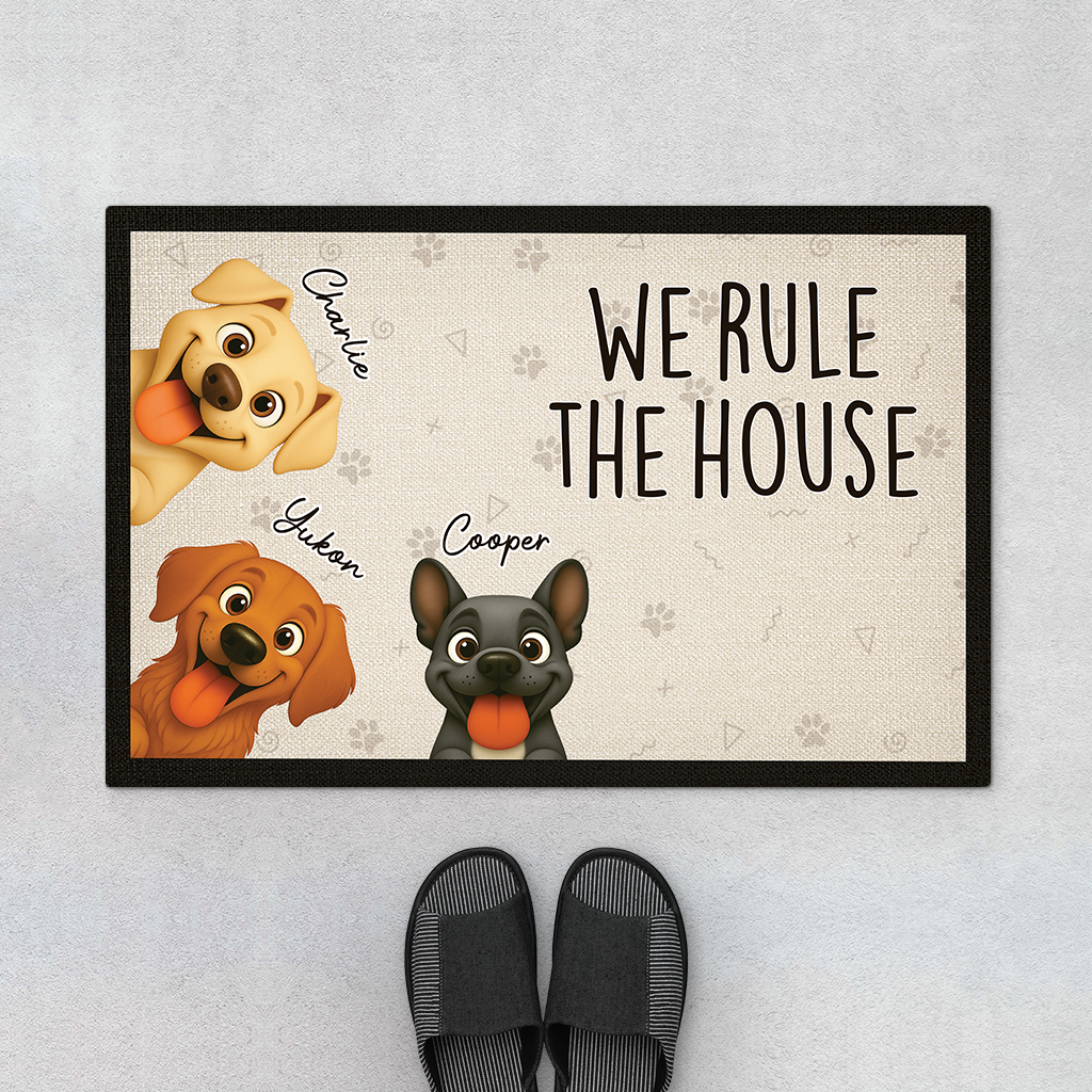 5925DUS1 we rule the house dog doormat personalized gifts for dog owners 5925D8H0C