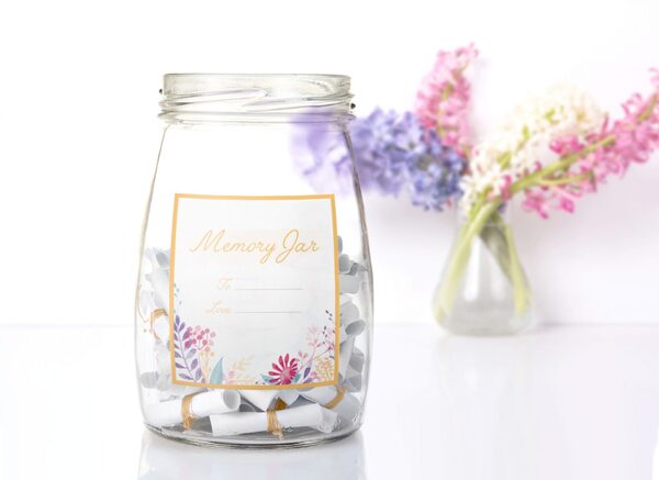 Memory Jar with Notes as DIY Xmas Gift Ideas for Dad