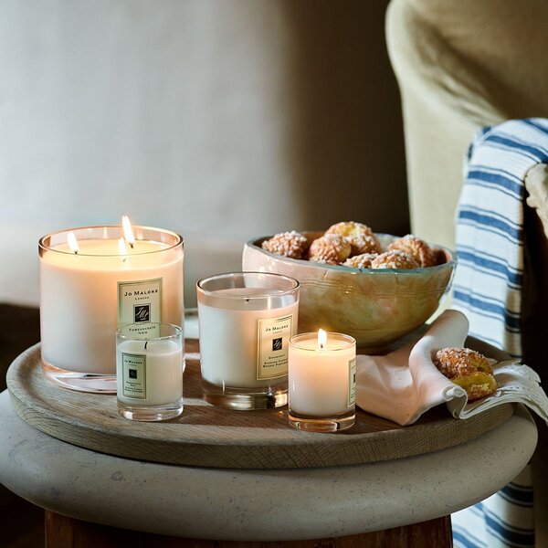 Jo Malone 's Candles as Luxury Retirement Gift Ideas for Women