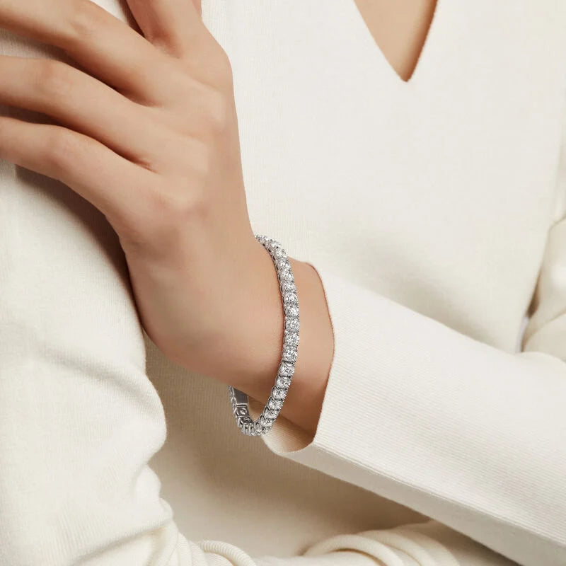 Graff Diamond Bracelet as Wedding Day Gifts for Bride