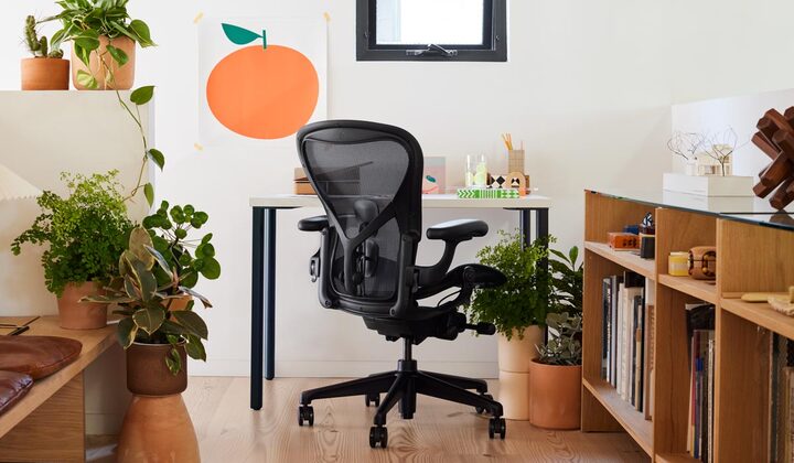 Ergonomic Chairs as 10 Year Work Anniversary Gifts for Employees