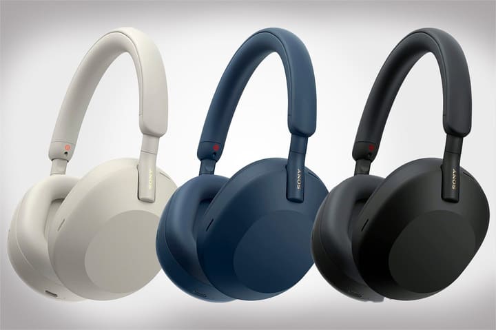 Noise Canceling Headphones as5 Year Work Anniversary Gift Ideas for Employees