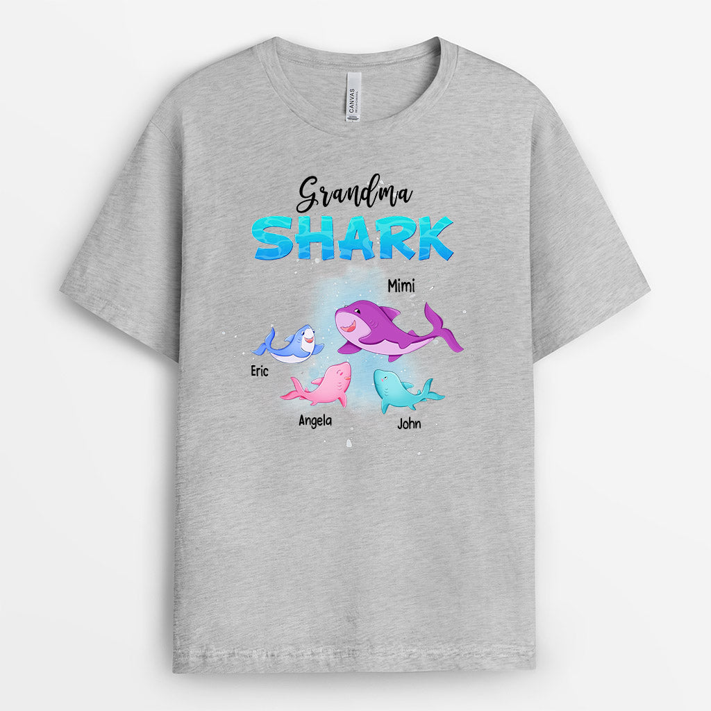 0153AUK2 Customised T shirts presents Shark Grandma Mom Text_bec1ca3c 10ae 4636 8db0 0b4f5de19024